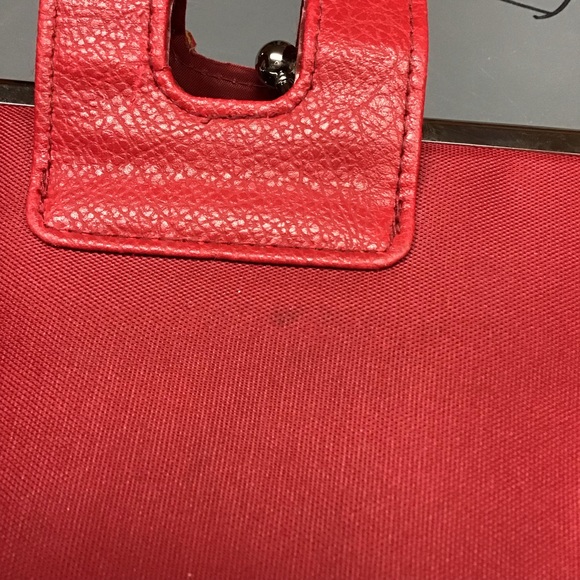 NO BRAND FOUND  women's kiss clasp wallet  red - Picture 3 of 5